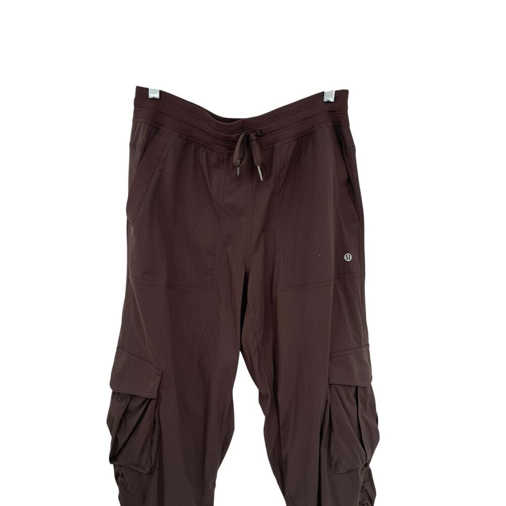 Lululemon Dance Studio Relaxed Fit Mid Rise Cargo Pant Brown Size Medium - Picture 2 of 13